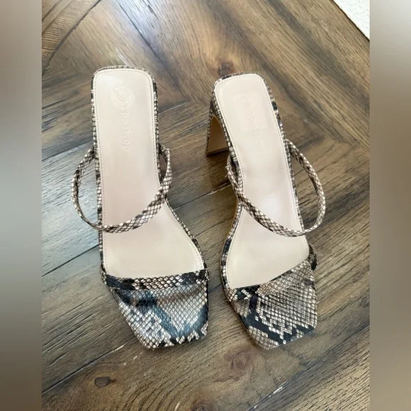 The Drop Snakeskin Strappy Heels Size 8 - Picture 2 of 7